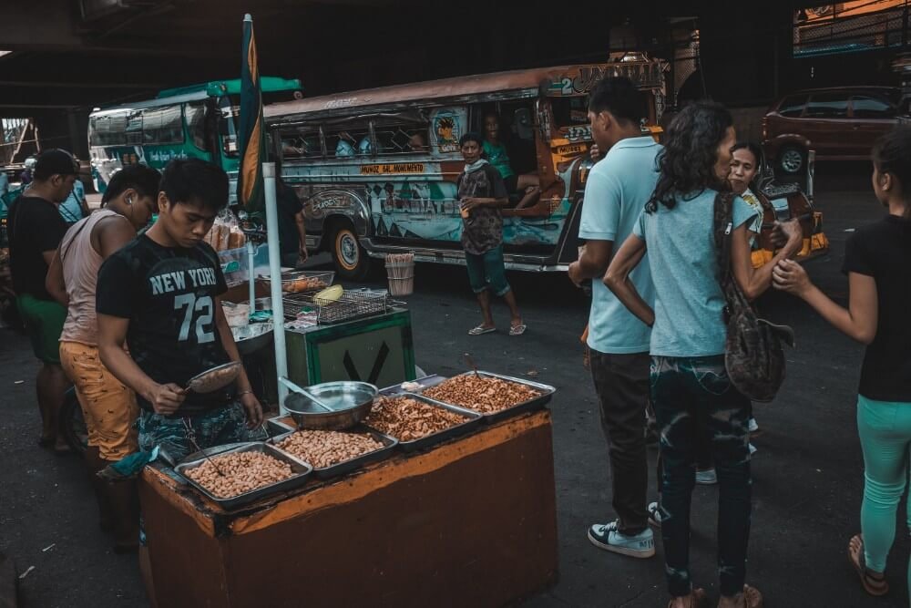 20 much-loved Filipino street foods﻿